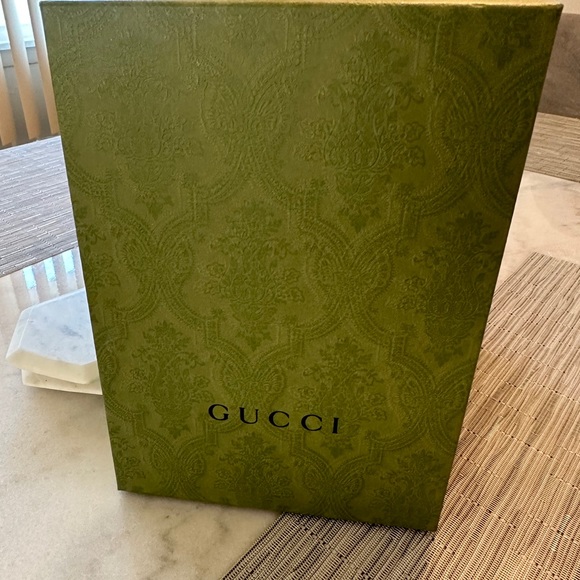 White leather crossbody Gucci Bucket Bag - Picture 3 of 7